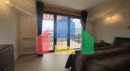 Продается квартира в Биеле с видом на море