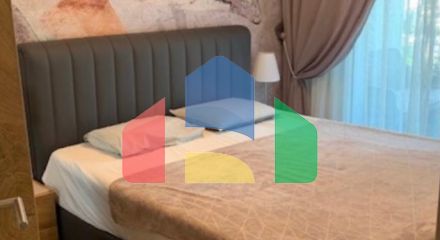 Квартира с гаражом в Будве