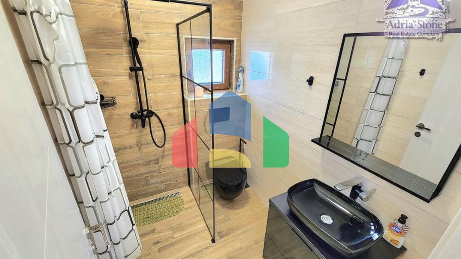 Каменная вилла в медитеранском стиле