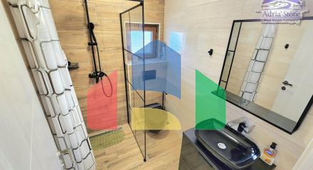 Каменная вилла в медитеранском стиле