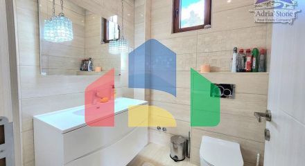 Каменная вилла в медитеранском стиле