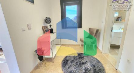 Каменная вилла в медитеранском стиле