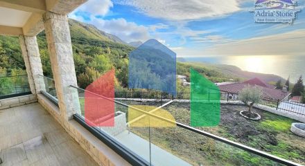 Каменная вилла в медитеранском стиле