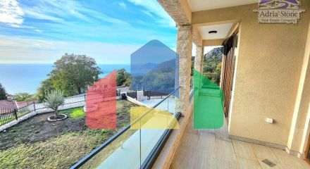 Каменная вилла в медитеранском стиле