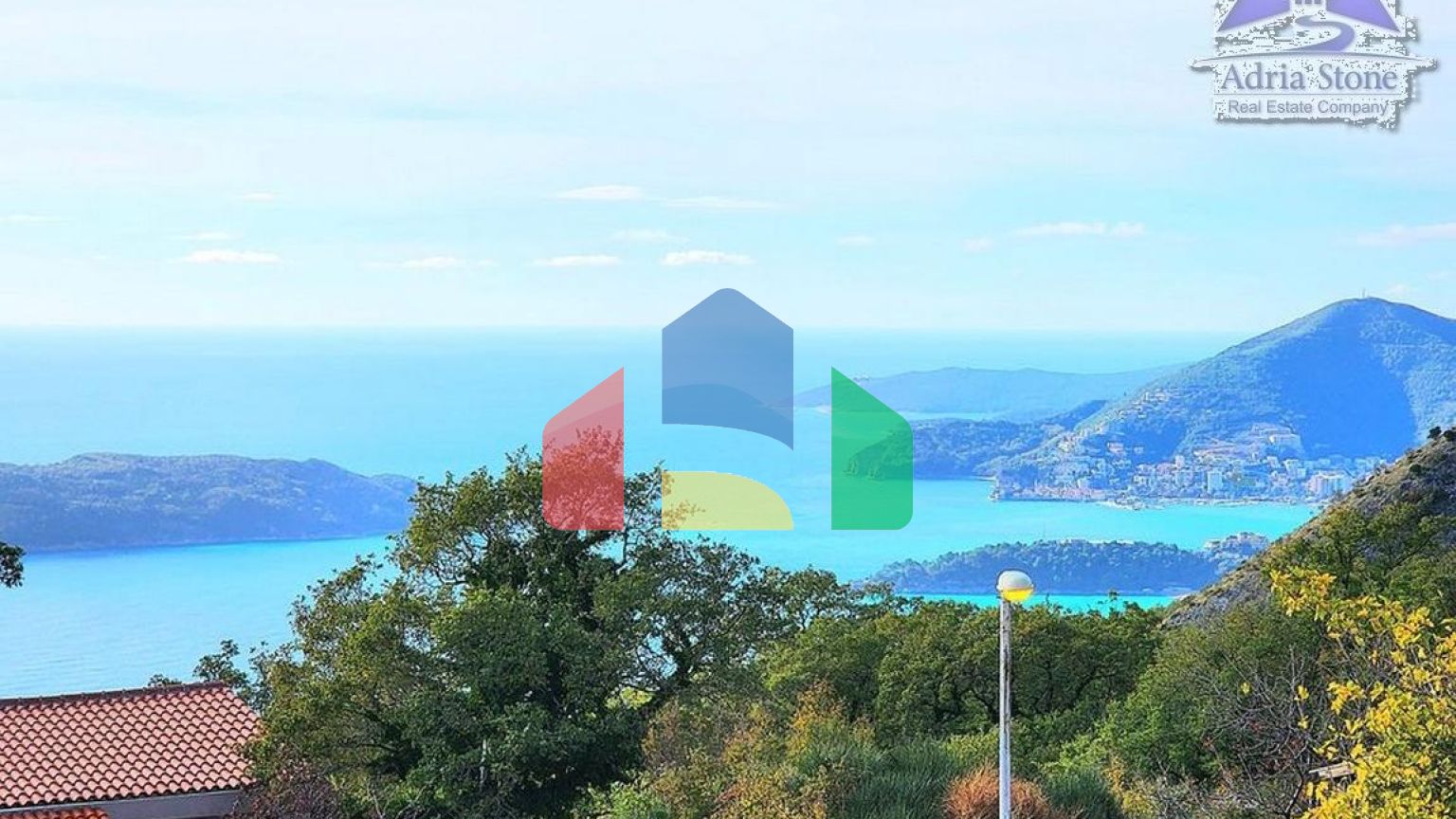 Каменная вилла в медитеранском стиле