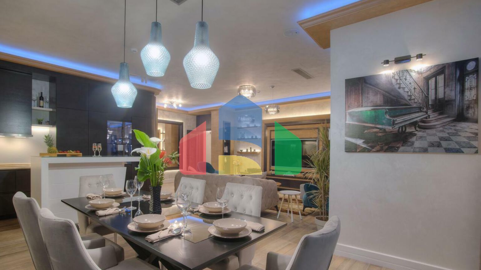 Новая роскошная вилла в Будве над пляжем Яз