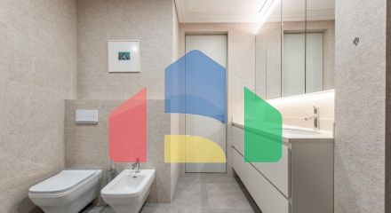 Роскошный дизайнерский пентхаус с тремя спальнями