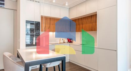 Роскошный дизайнерский пентхаус с тремя спальнями