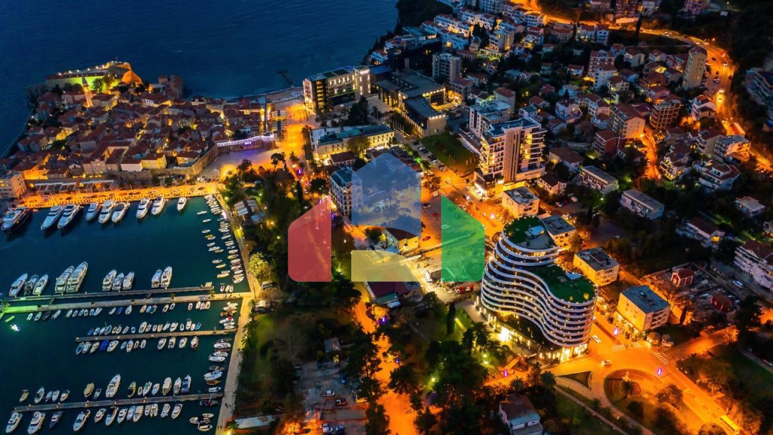 Квартира категории Люкс с собственным двориком