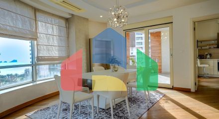 Светлая квартира с 2 спальнями в новом доме в центре Будвы Светлая квартира с 2 спальнями в новом доме в центре Будвы