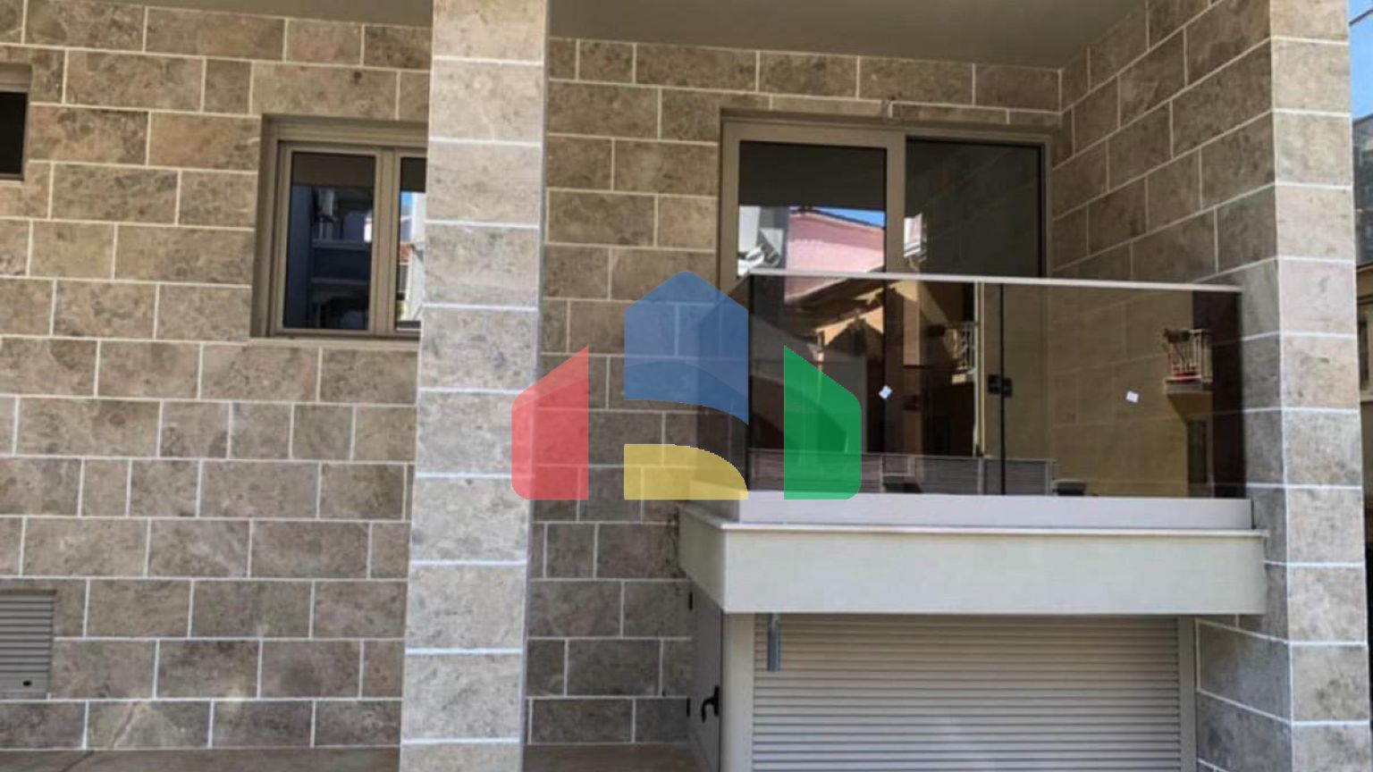 Пентхаус с панорамными окнами с 5 спальнями