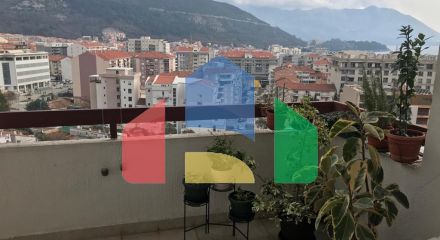 Квартира с 2 спалнями в Будве ( Дубовица) Квартира с 2 спалнями в Будве ( Дубовица)