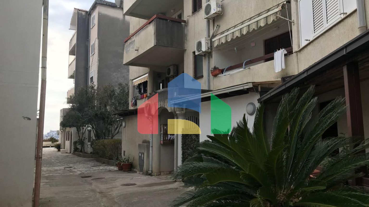 Квартира с 2 спалнями в Будве ( Дубовица)