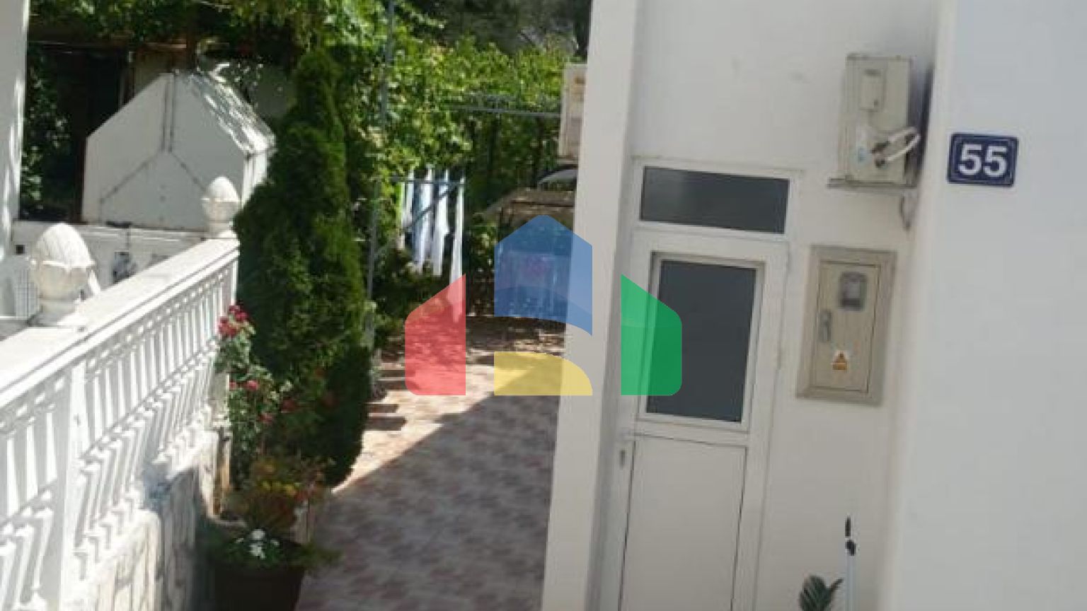 Срочная продажа мини-отеля на топовой локации в Будве