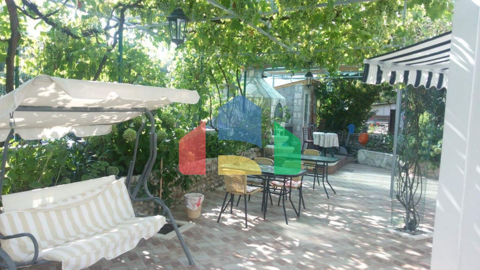 Срочная продажа мини-отеля на топовой локации в Будве