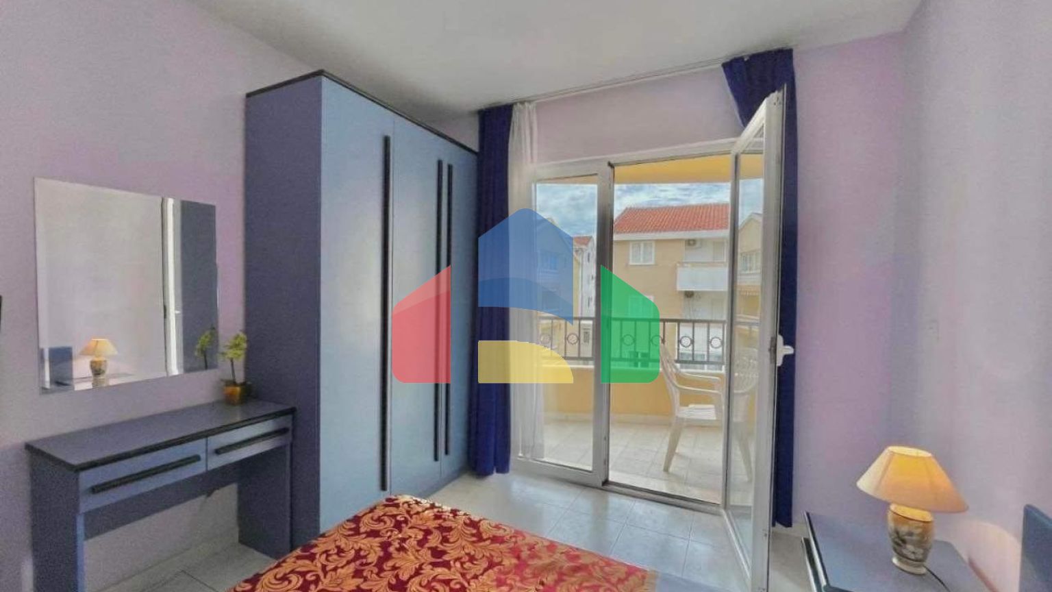 Отель в Будве на 27 номеров