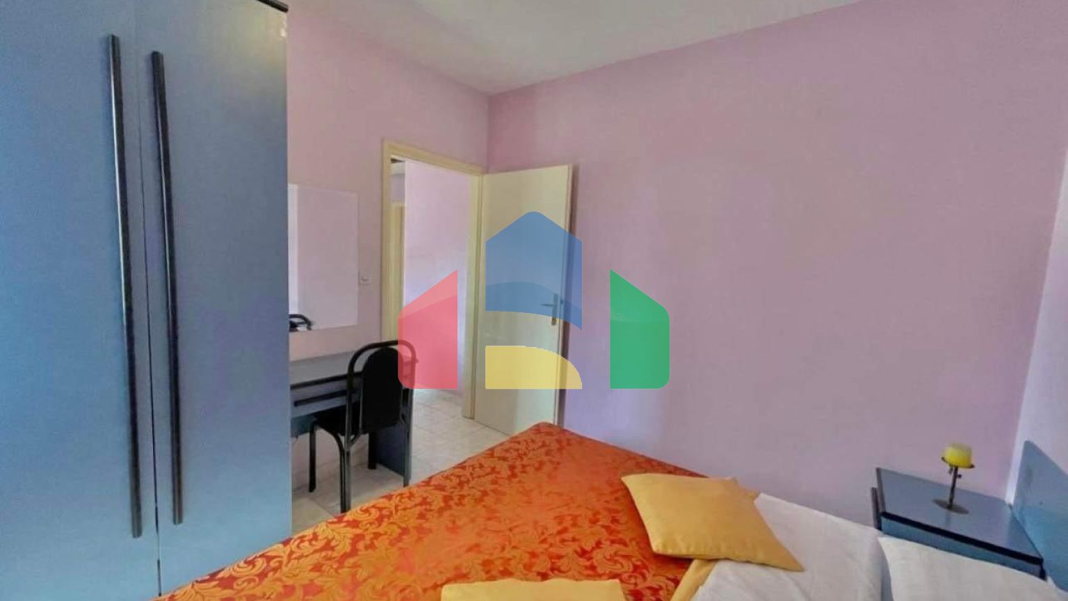 Отель в Будве на 27 номеров