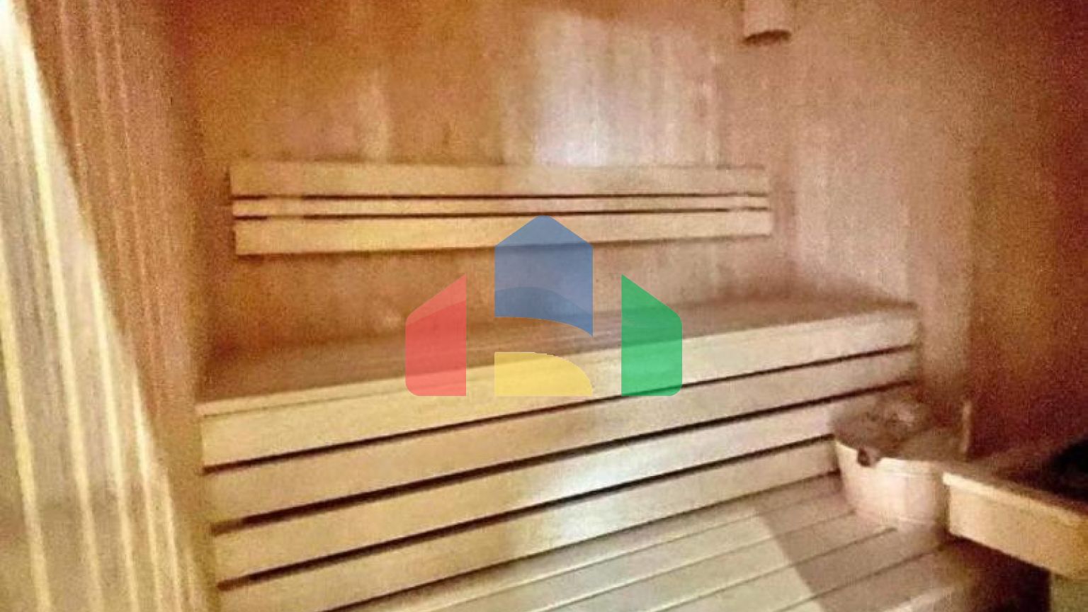 Отель в Будве на 27 номеров