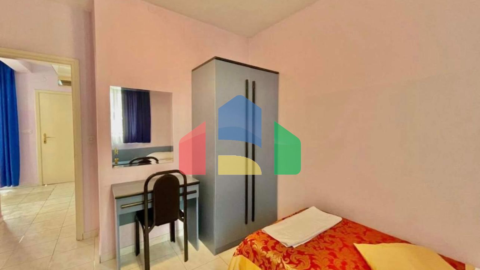 Отель в Будве на 27 номеров