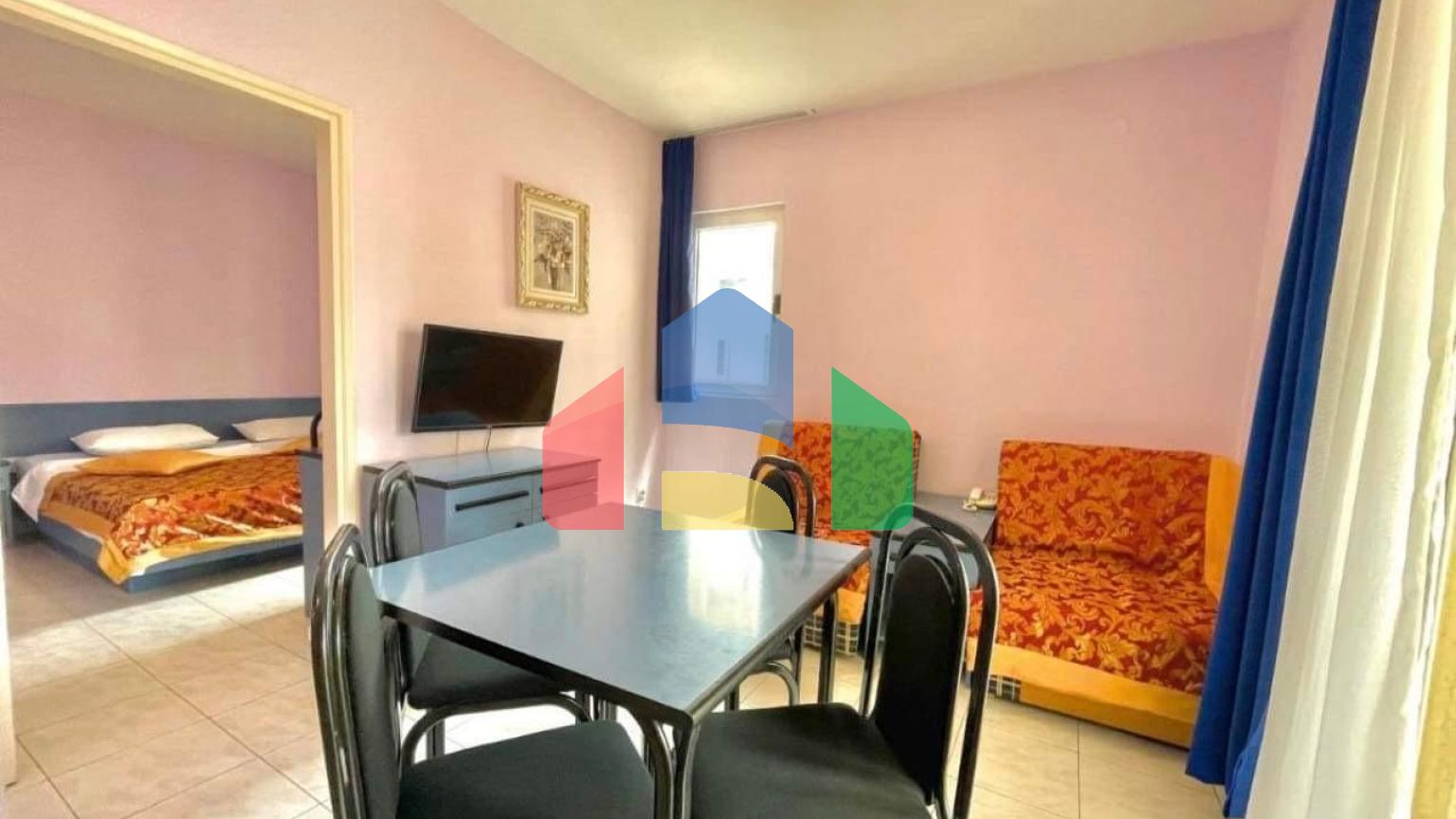 Отель в Будве на 27 номеров