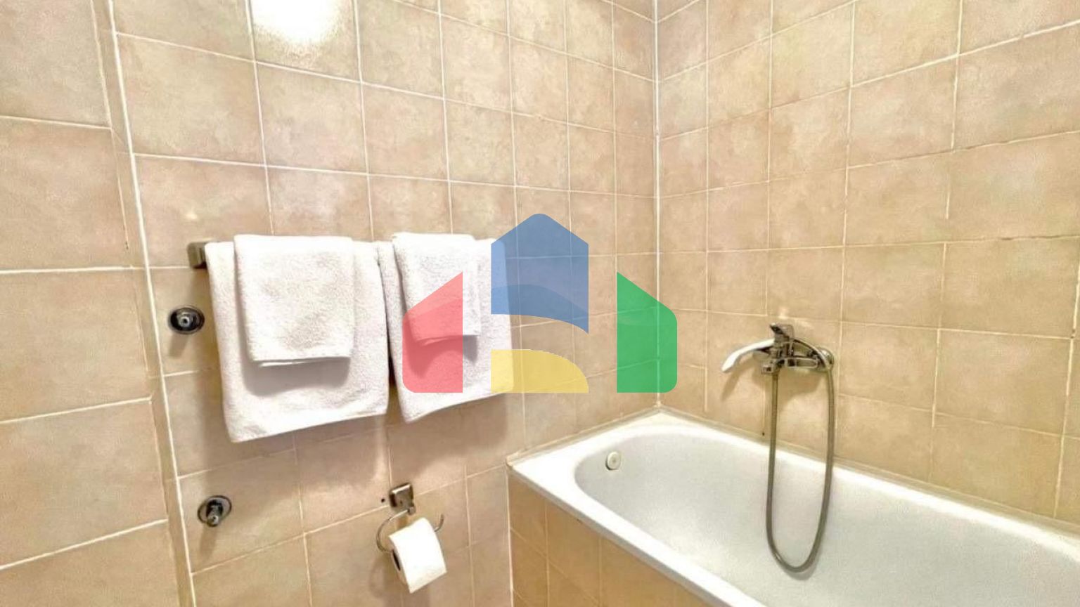 Отель в Будве на 27 номеров