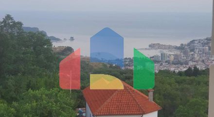 Отель с бассейном в Марковичи, Будва