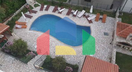 Отель с бассейном в Марковичи, Будва