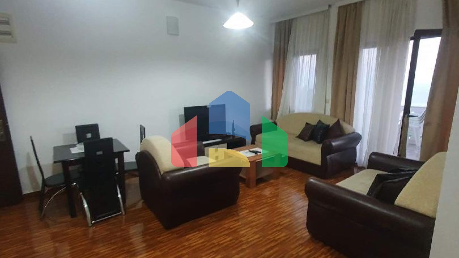 Отель с бассейном в Марковичи, Будва