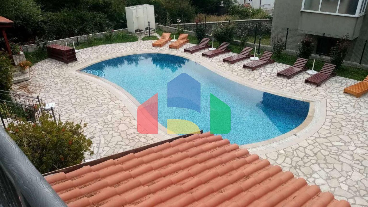 Отель с бассейном в Марковичи, Будва