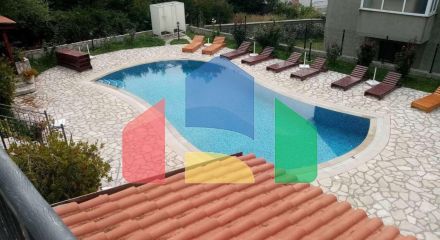 Отель с бассейном в Марковичи, Будва