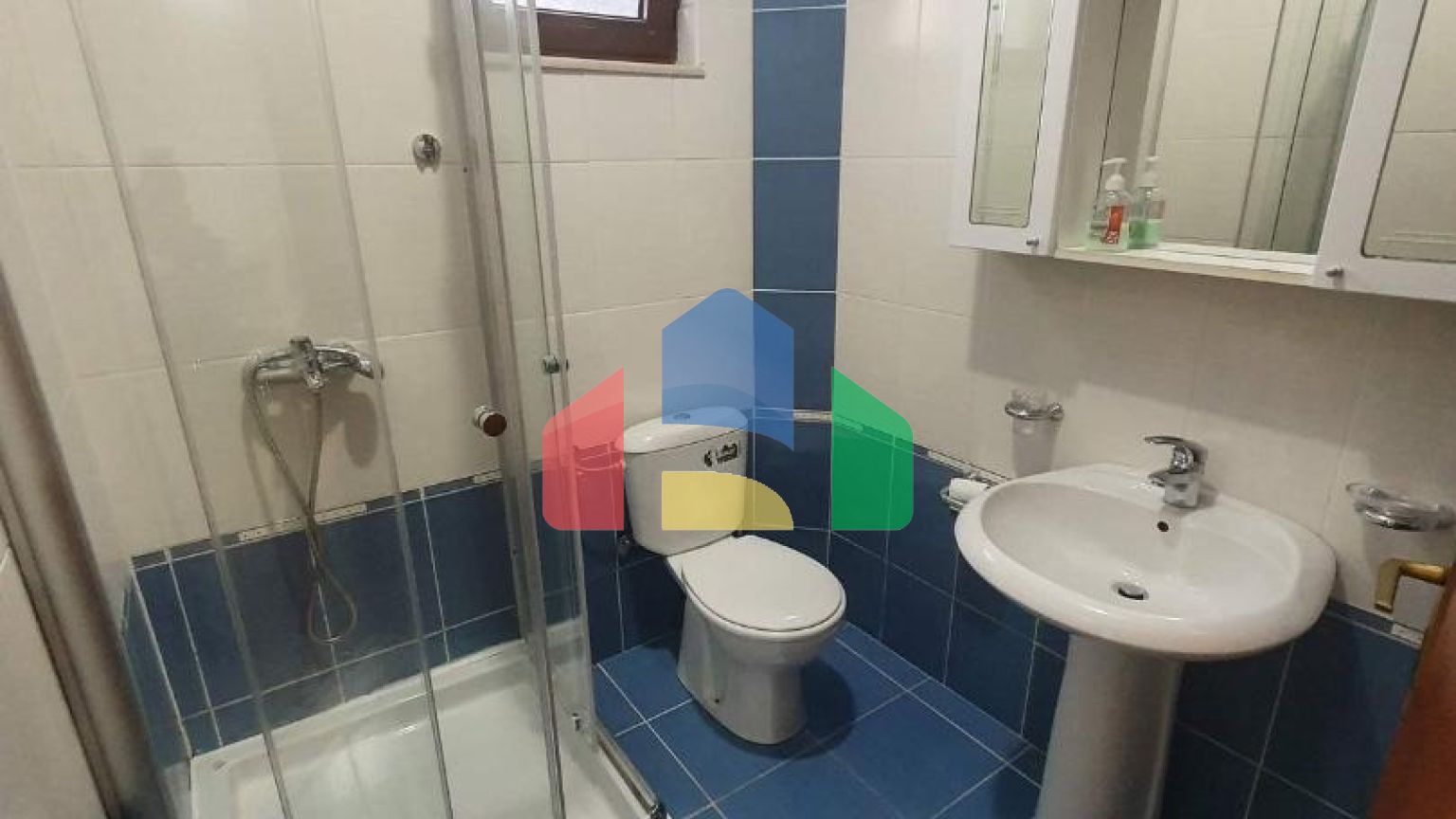 Отель с бассейном в Марковичи, Будва