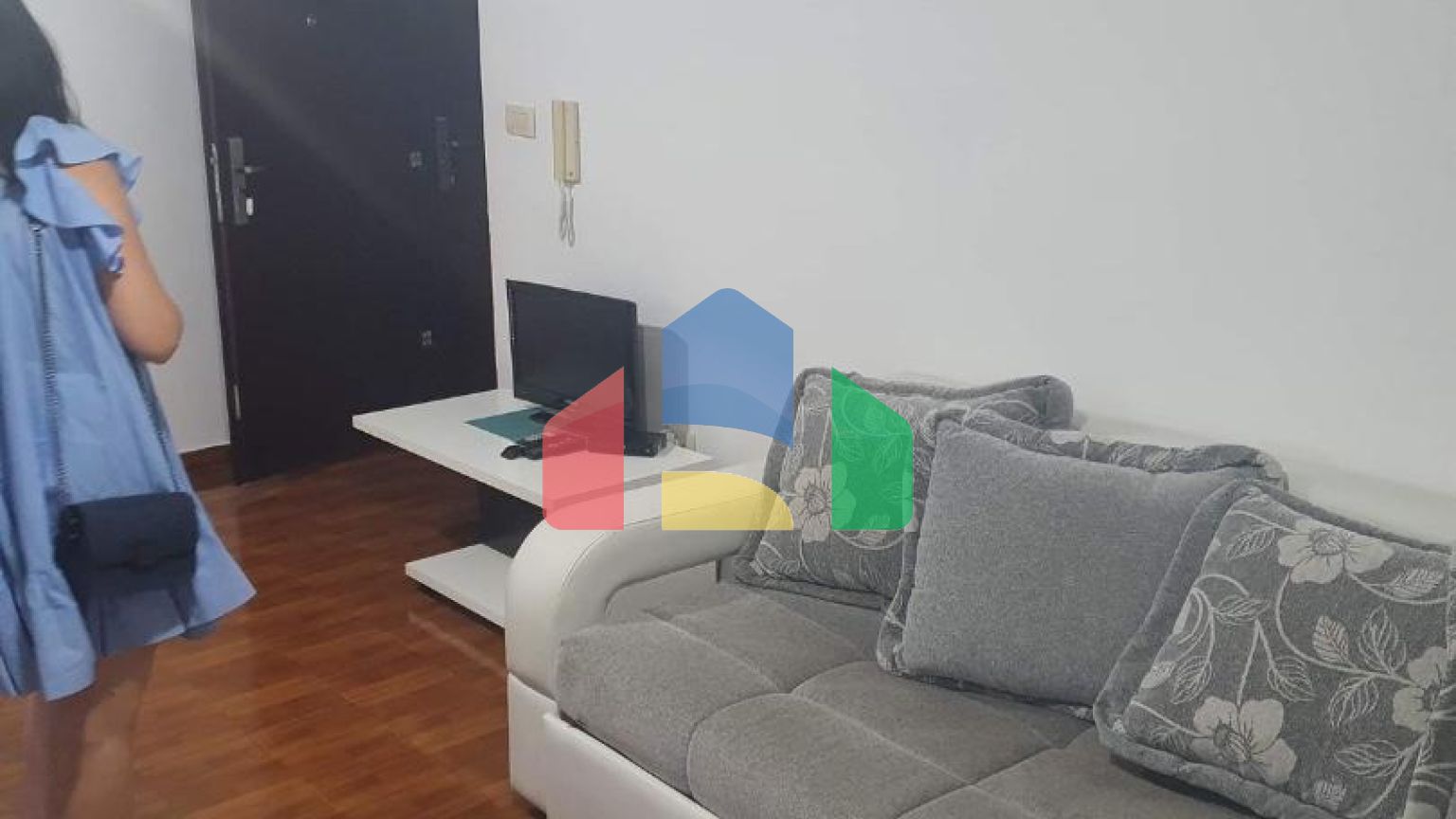 Отель с бассейном в Марковичи, Будва