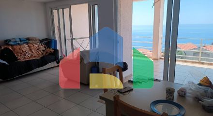 Квартира в Сеоце ( Будва)  с 2 спальнями и панорамным видом на море.