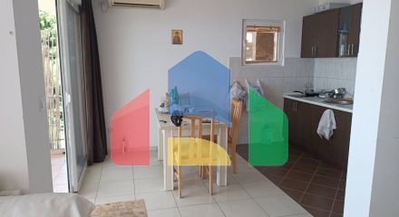 Квартира в Сеоце ( Будва)  с 2 спальнями и панорамным видом на море.
