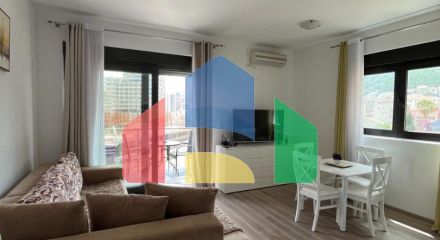 Квартира с видом на море в самом центре Будвы