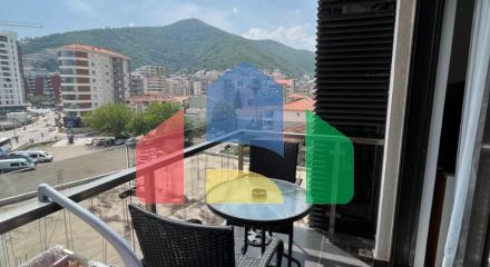 Квартира с видом на море в самом центре Будвы