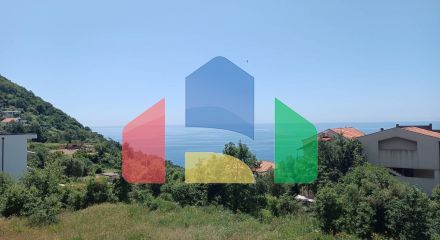 Квартира с 2 спальнями и видом на море в Сеоце, Будва.