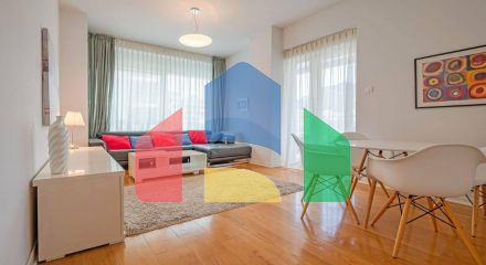 Комфортная квартира в апарт отеле 5* на 1-й линии моря в самом центре Будвы.