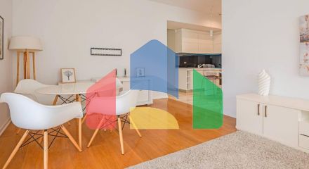 Комфортная квартира в апарт отеле 5* на 1-й линии моря в самом центре Будвы.
