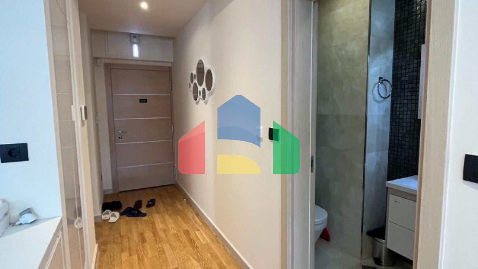 Шикарный пентхаус в центре Будвы по супер цене ниже рынка.