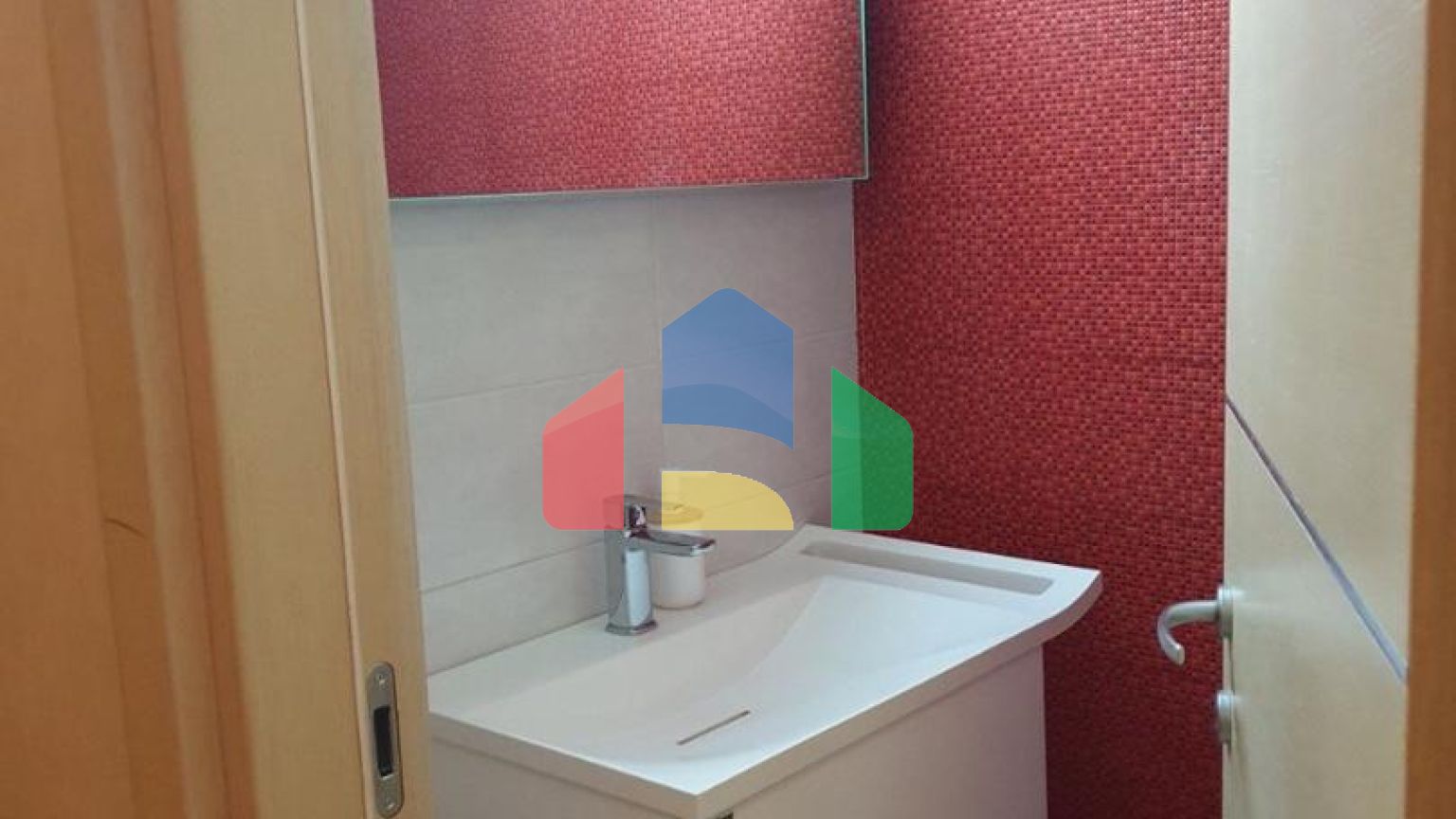 Квартира с 2 спальнями в Будве, Нивел