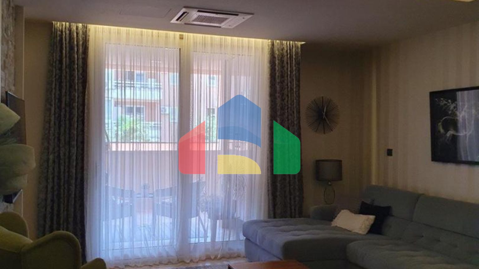 Квартира с 2 спальнями в Будве, Нивел