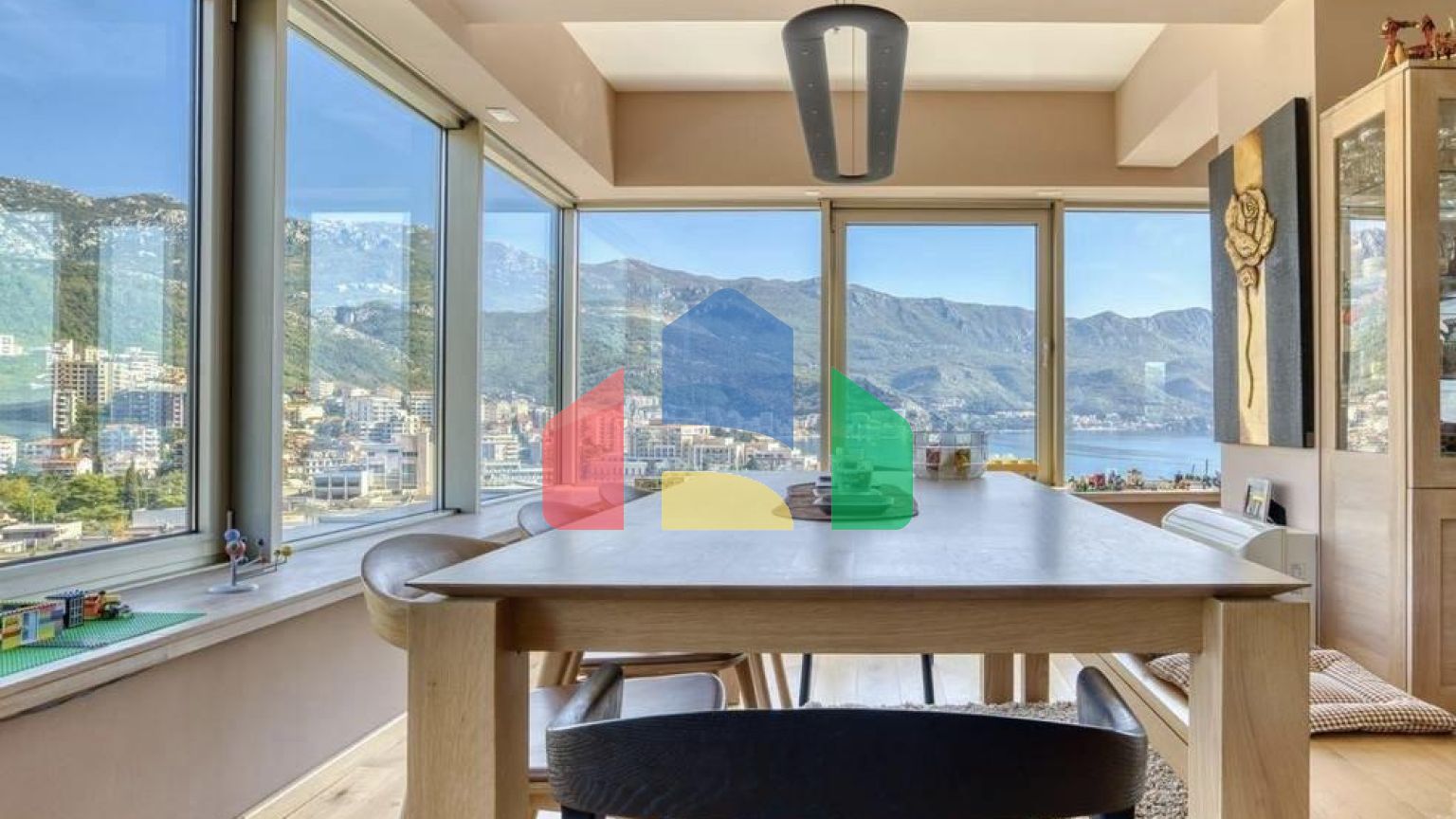 Роскошная дизайнерская меблированная квартира