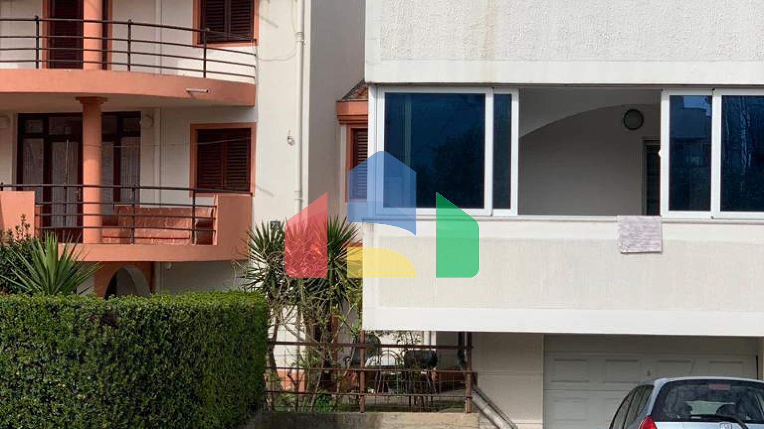 Квартира с 2 спальнями в Будве, возле новой школы