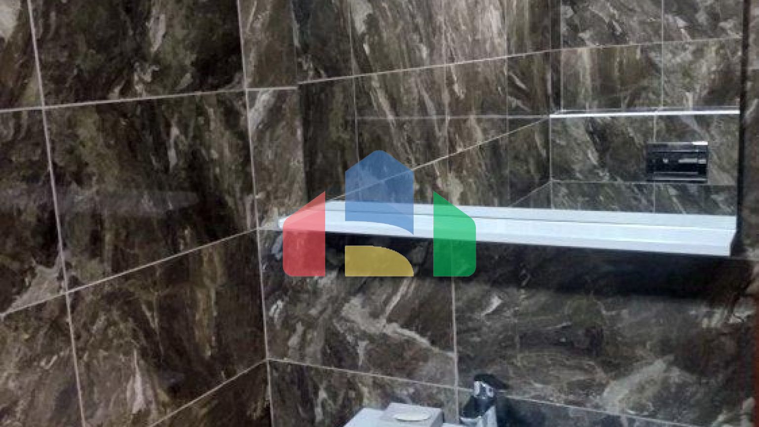 Квартира в новом доме в самом центре Будвы в 5 минутах от моря