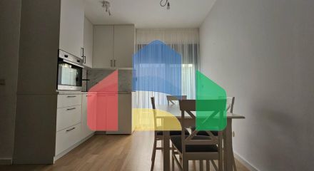 Квартира с 2 спальнями в Лази с собственным двором