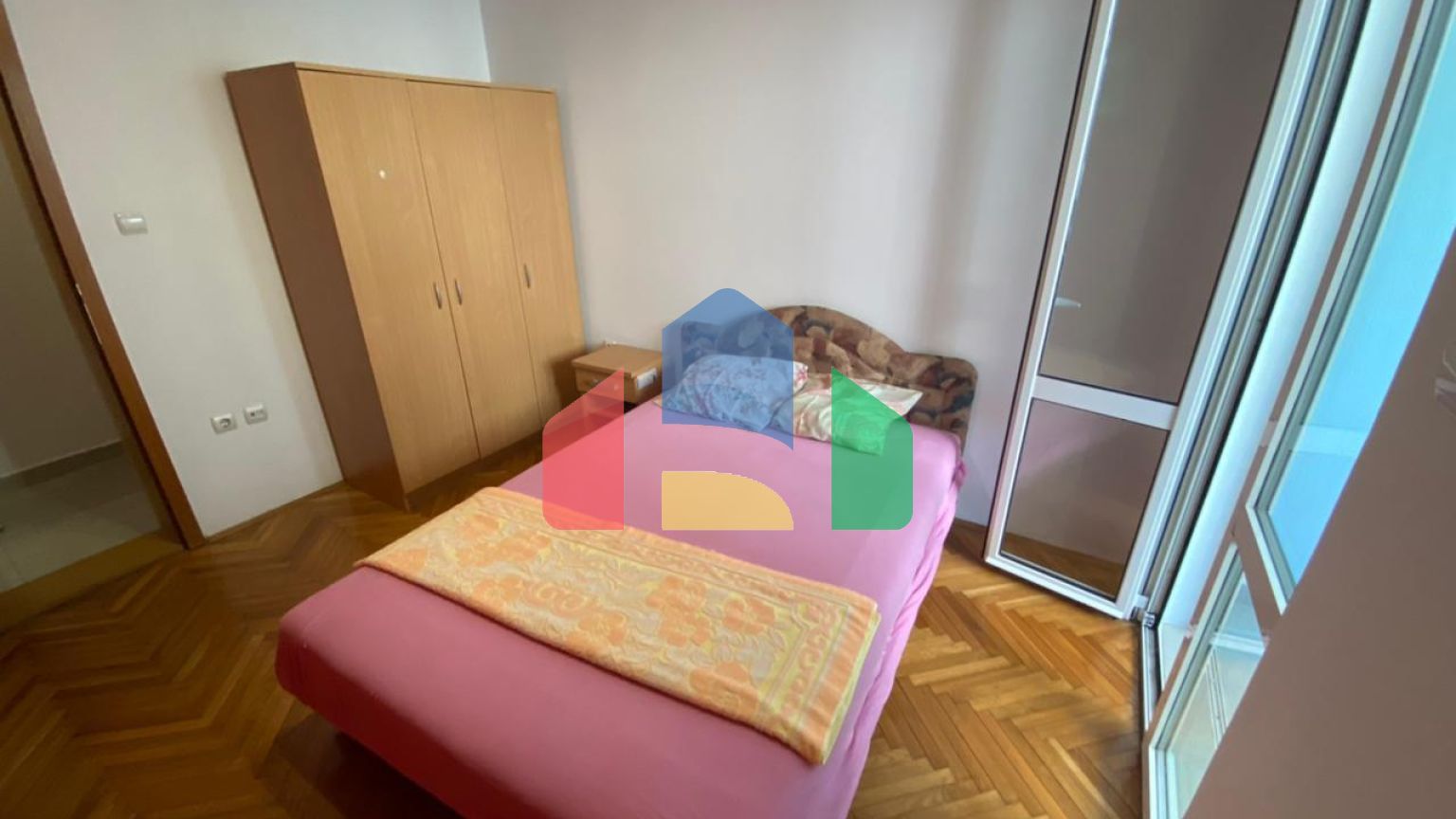 Кварира с 2 спальнями в Будве ( Розино)