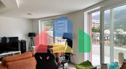 Пентхаус с гаражом в районе Госпоштина, Будва