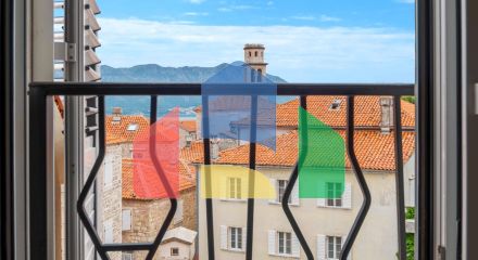 Будва, Старый город - уникальная квартира с видом на пляж и море Будва, Старый город - уникальная квартира с видом на пляж и море