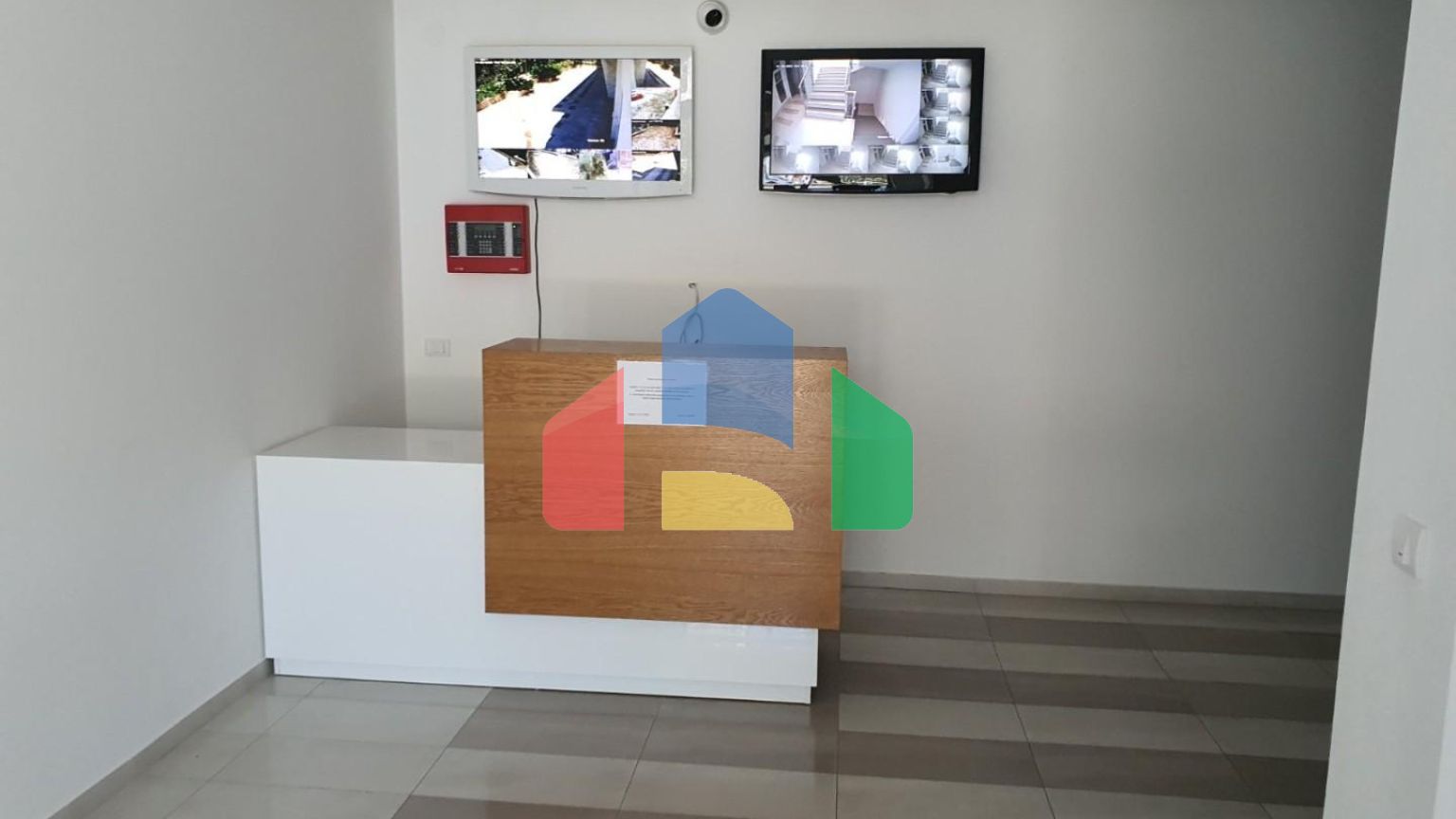 Квартира с 3 спальнями в Будве, Розино - 300 000 евро